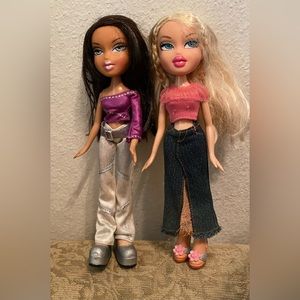 Bratz Dolls 2001 Cloe and Jasmine Dolls
